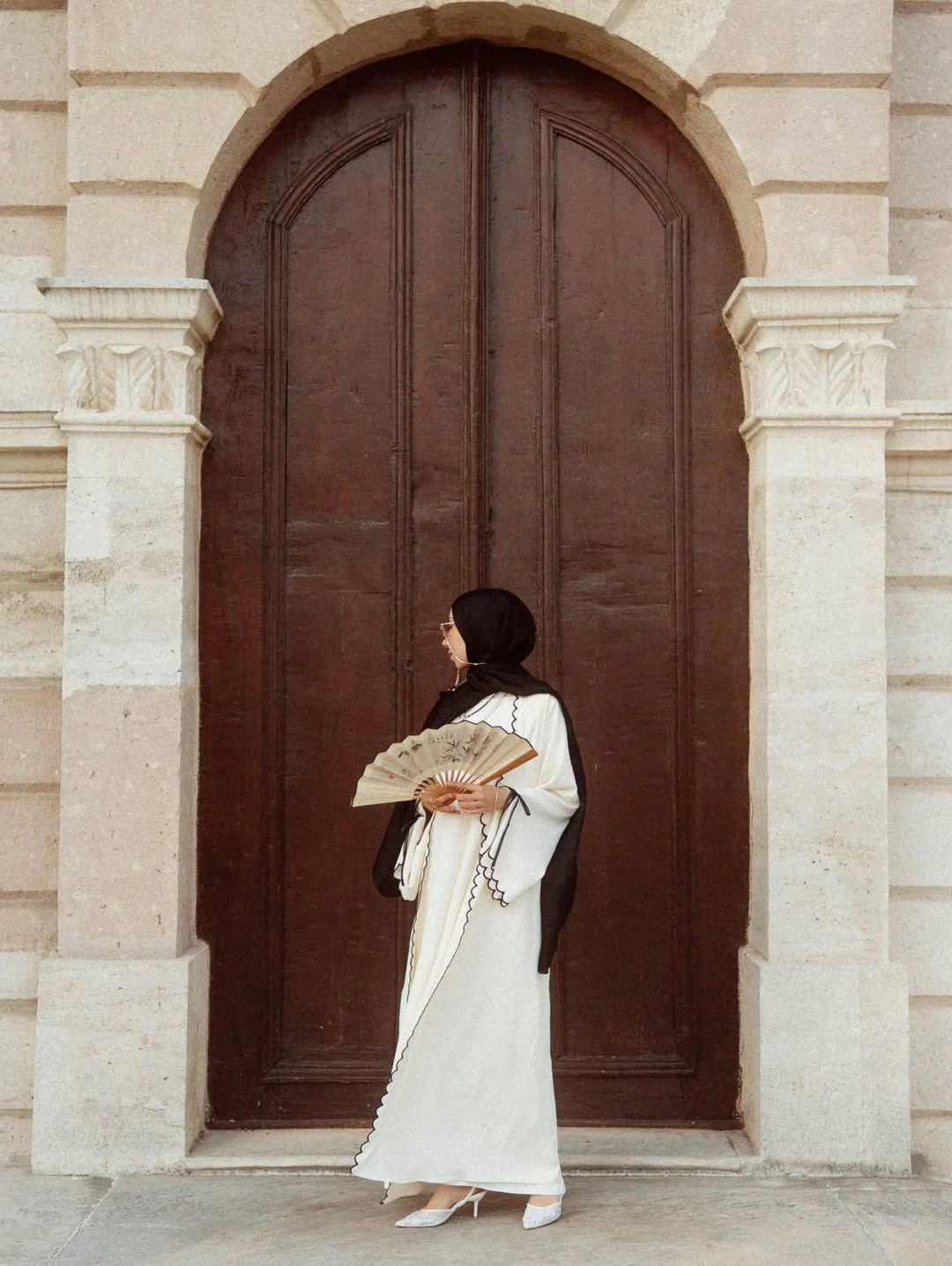 Cream Zoya Abaya