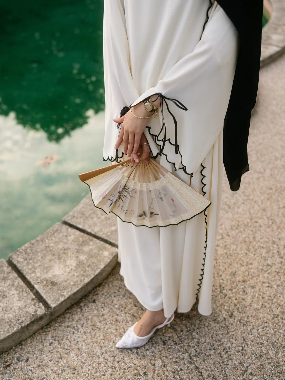 Cream Zoya Abaya