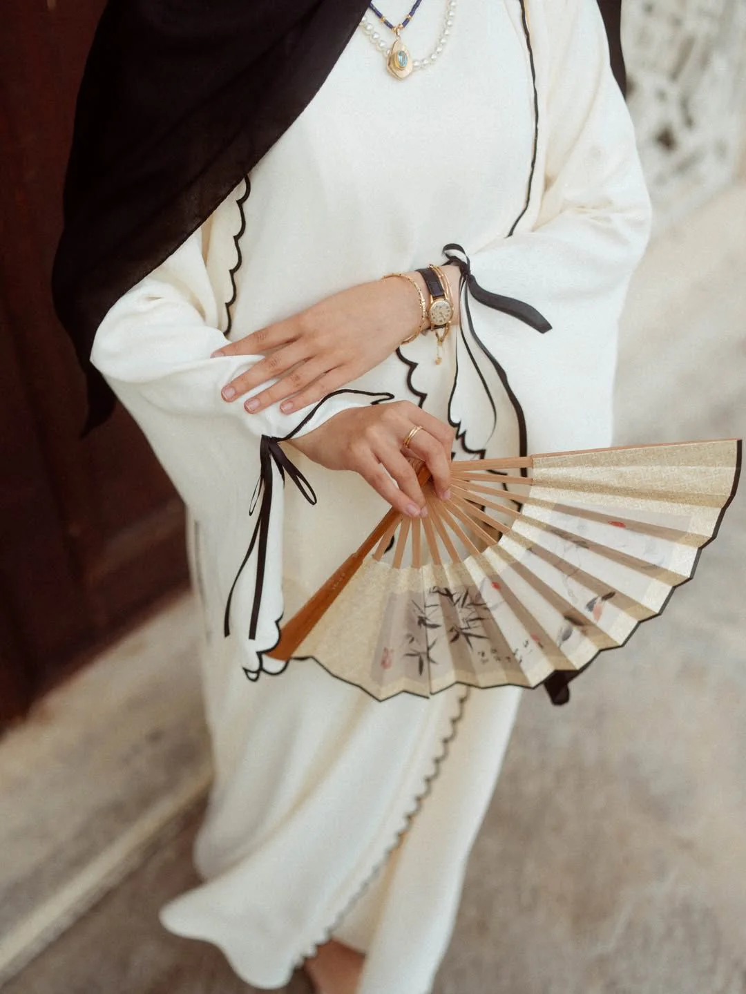 Cream Zoya Abaya