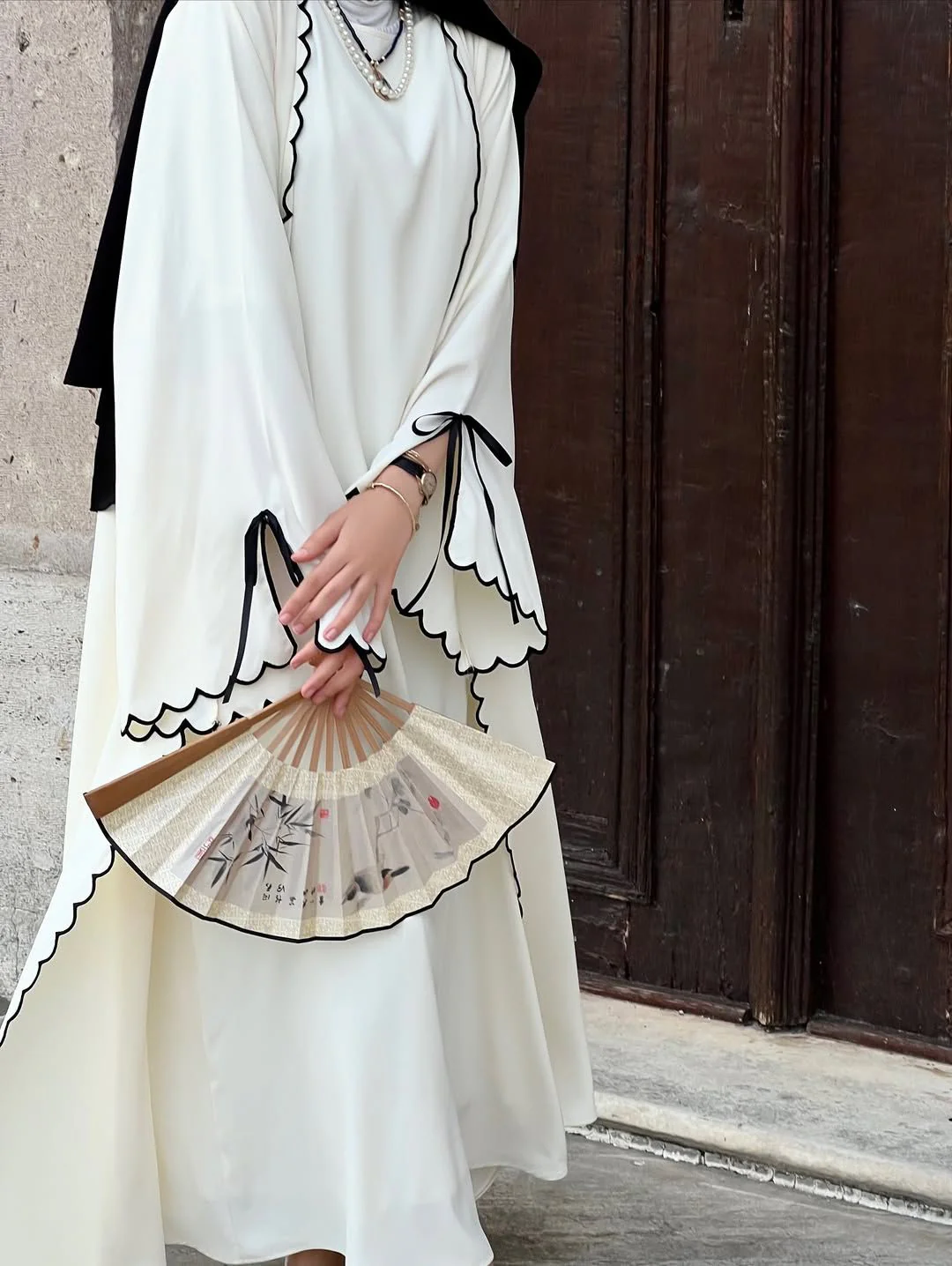Cream Zoya Abaya