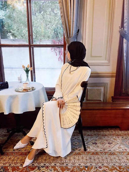 Cream Zoya Abaya