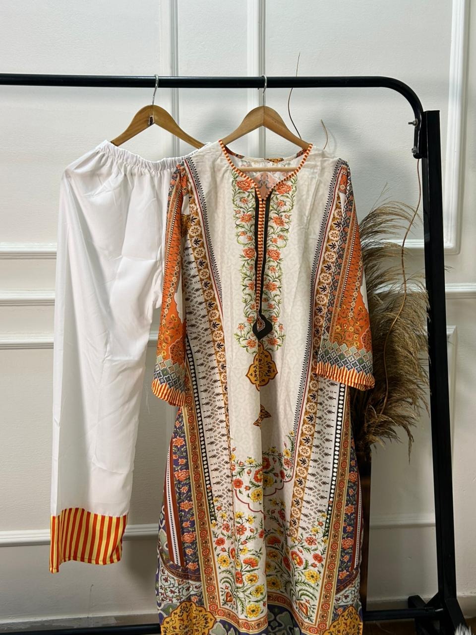Mehr-e-Taban Kaftan Set